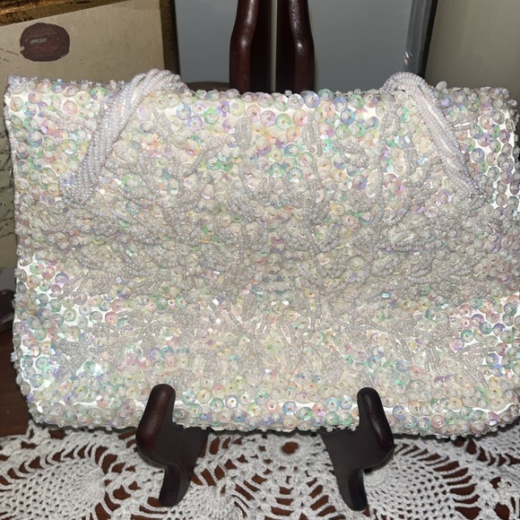 C Vivant & Sarnie Vintage Mid-Century Classic Iridescent Peal and Sequins Purse - Picture 7 of 14